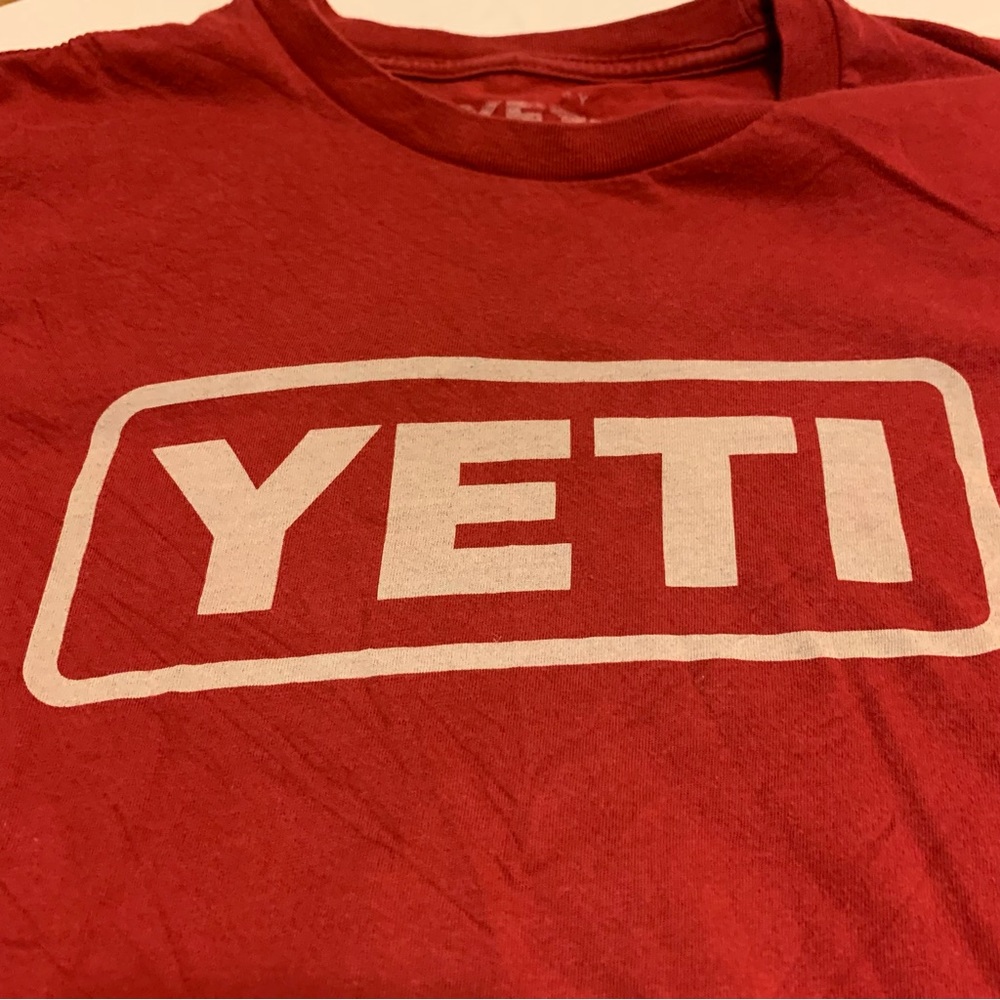 YETI Tee sz small